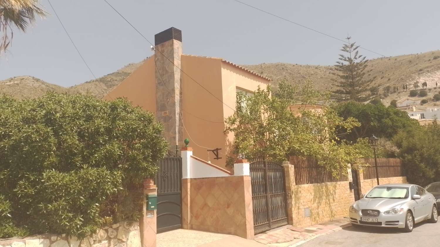 Detached villa 5 bedrooms