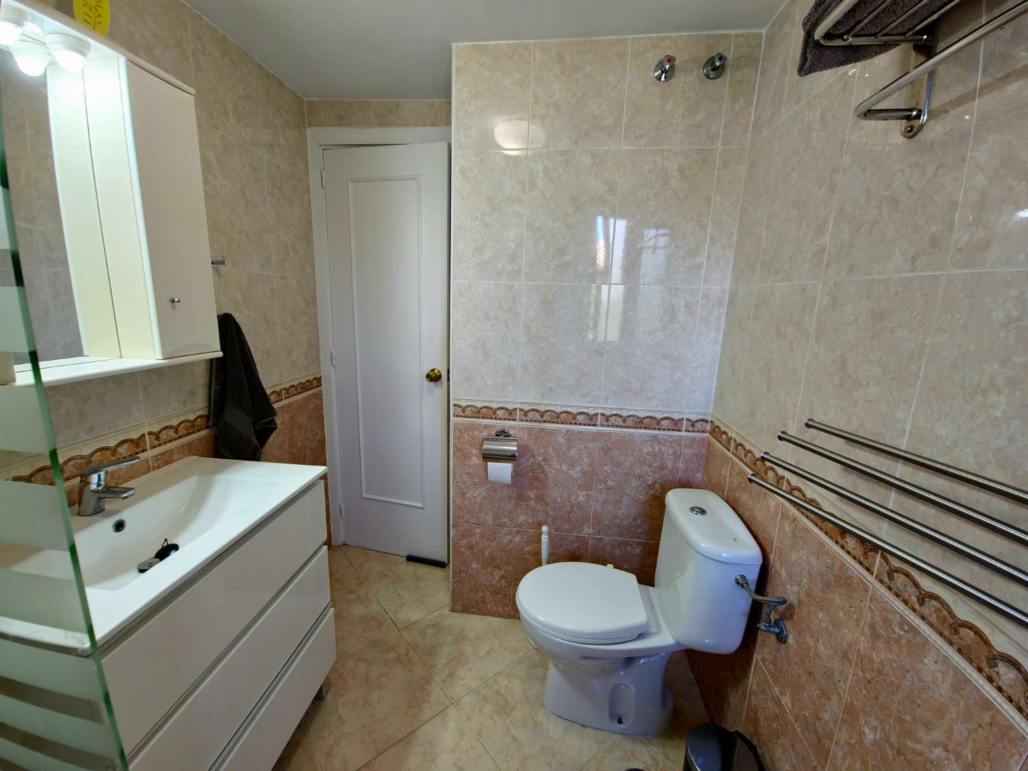 FANTASTICO APARTAMENTO REFORMADO 1 DORMITORIO